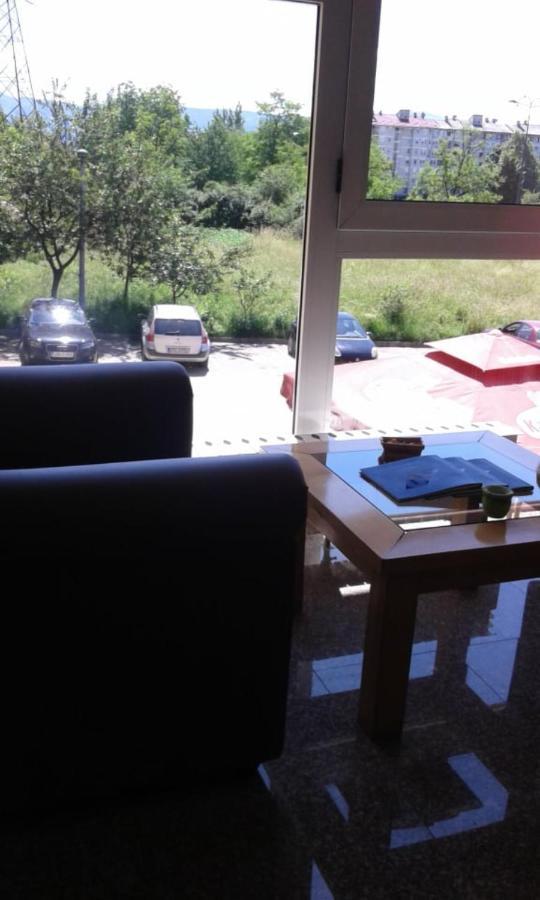 Hotel Imzit Dobrinja Sarajevo Exteriör bild